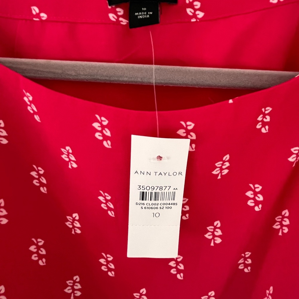 BNWT ANN TAYLOR DRESS SIZE 10